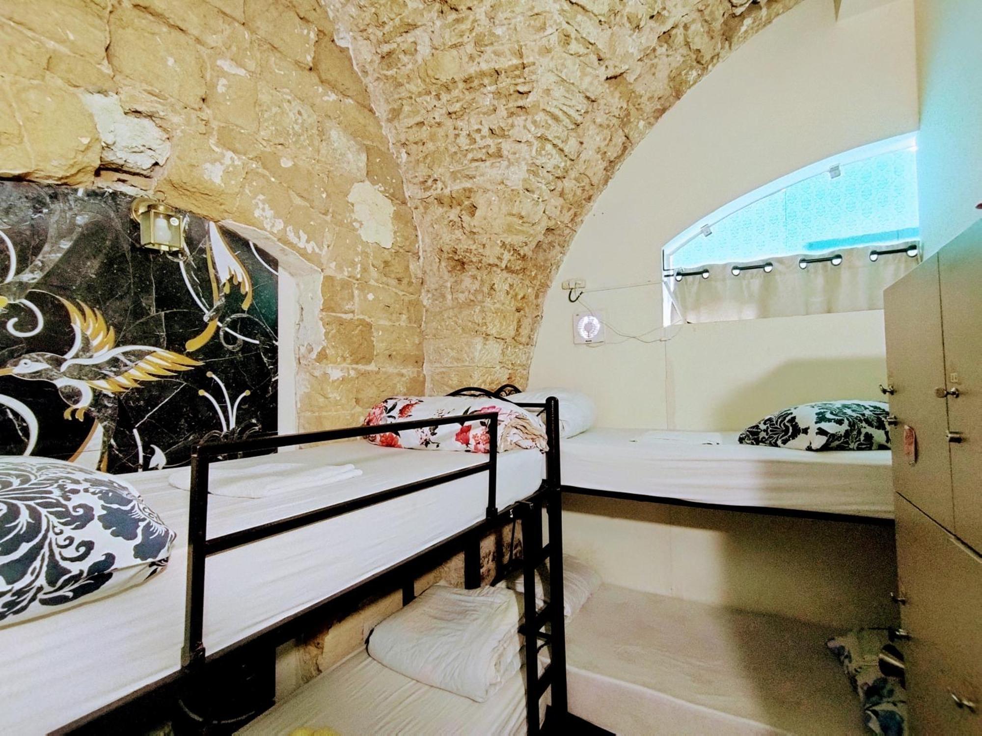 Ostello Polihosts Old Jaffa Tel Aviv Esterno foto